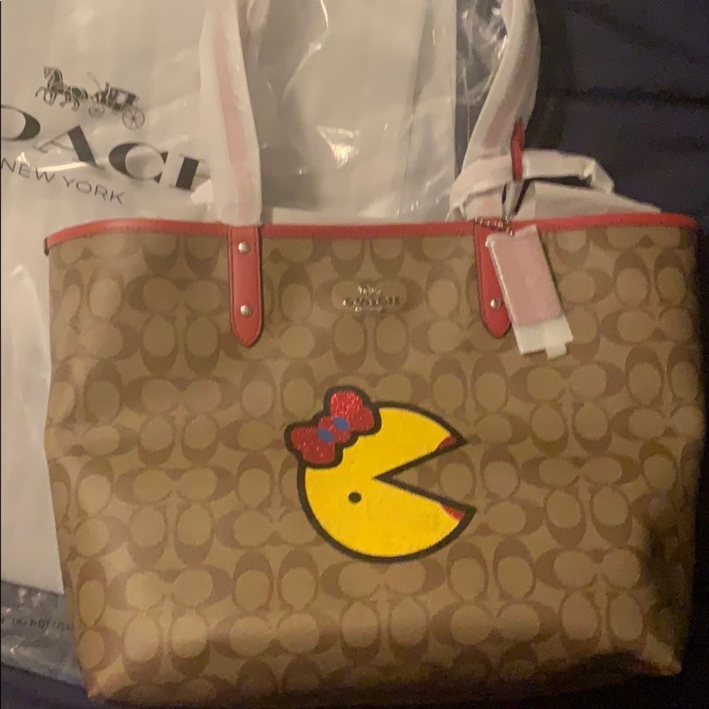 NWT Authentic Coach Ms. Pac-Man Tote. 💞